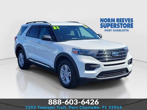 Used 2021 Ford Explorer XLT image 1