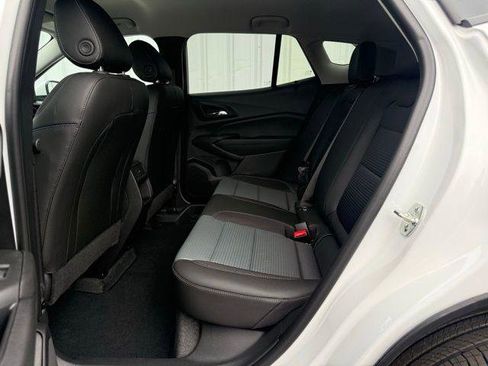 New 2026 Chevrolet Trax LT FWD image 5