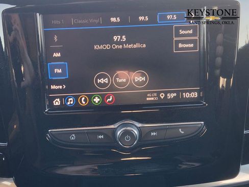 Used 2023 Chevrolet Traverse LT image 18