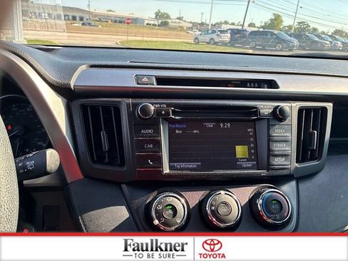 Used 2017 Toyota RAV4 LE w/ All Weather Liner Package AWD/4WD image 20