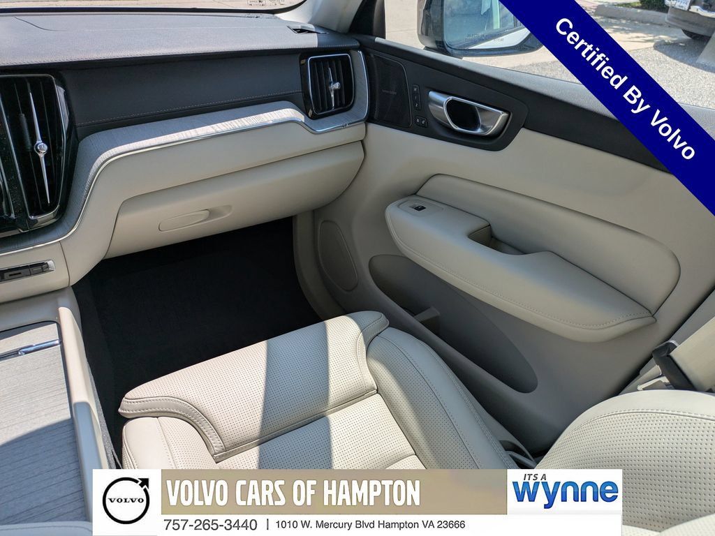 Certified 2025 Volvo XC60 T8 Ultra w/ Protection Package Premier AWD/4WD image 17