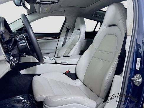 Used 2020 Porsche Panamera Turbo w/ Sport Package image 11