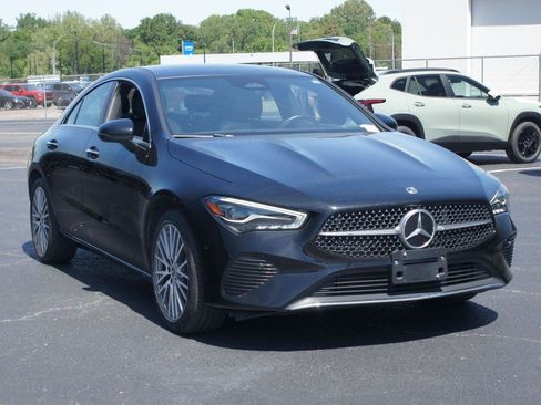 Used 2025 Mercedes-Benz CLA 250 4MATIC image 22