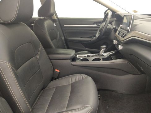 Used 2020 Nissan Altima 2.5 SL FWD image 21