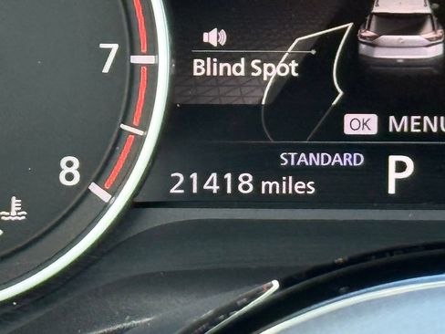 Used 2023 Nissan Rogue SV FWD image 13