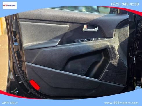 Used 2014 Kia Sportage LX FWD image 36