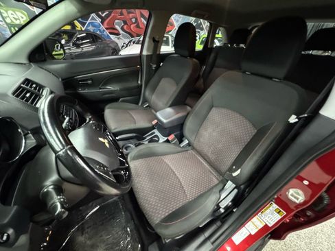 Used 2017 Mitsubishi Outlander Sport ES image 11