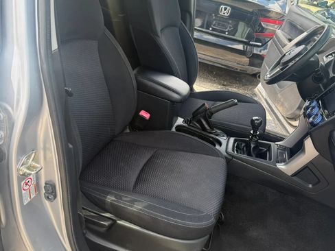 Used 2017 Subaru Forester 2.5i Premium AWD/4WD image 22