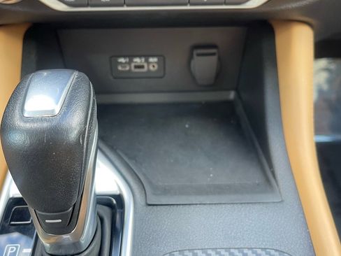 Used 2022 Nissan Sentra SV w/ SV Premium Package image 42