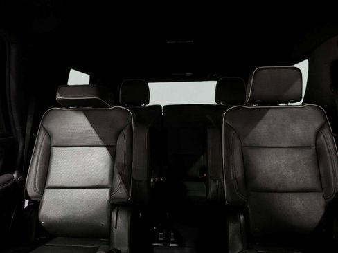 Used 2022 GMC Yukon SLT w/ SLT Luxury Package AWD/4WD image 60