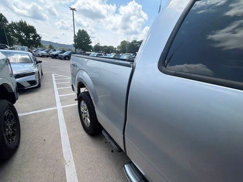 Used 2011 Ford F150 XLT w/ XLT Chrome Pkg AWD/4WD image 15