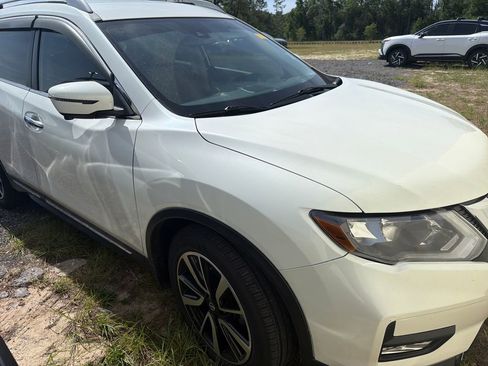 Used 2019 Nissan Rogue SL FWD image 6