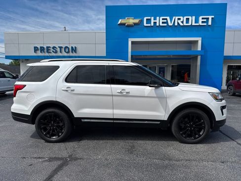 Used 2019 Ford Explorer XLT w/ Equipment Group 202A AWD/4WD image 1