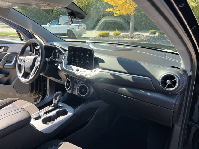 Used 2023 Chevrolet Blazer LT FWD image 29