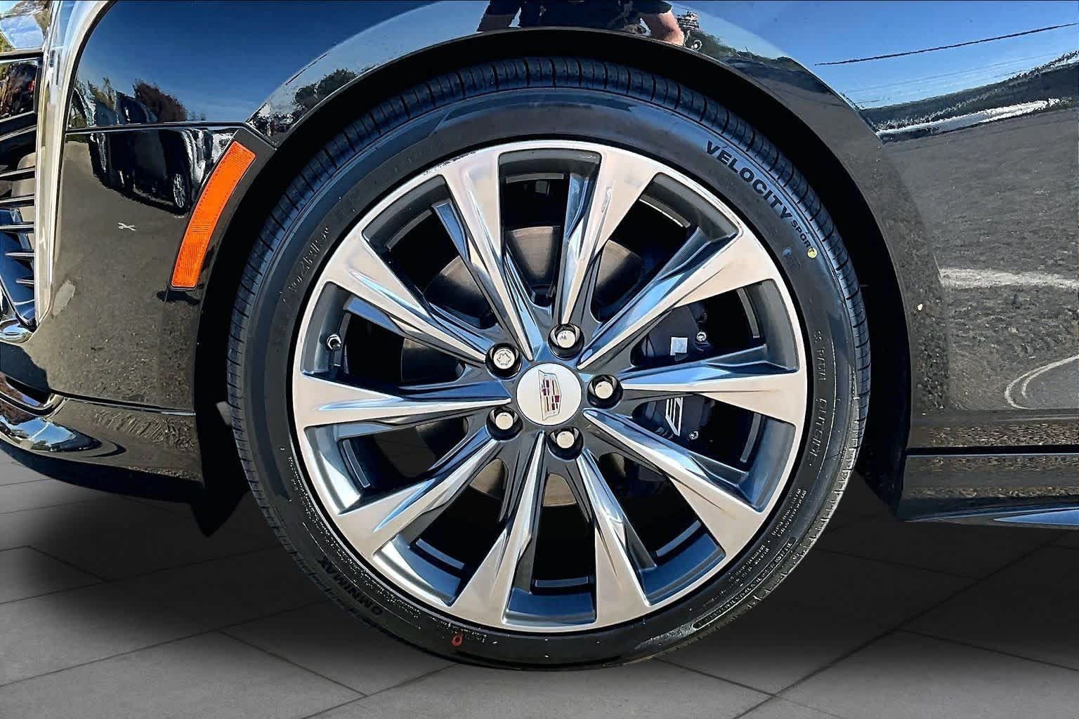 Used 2021 Cadillac CT4 V w/ Climate Package AWD/4WD image 10