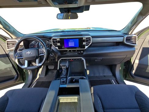 Used 2022 Toyota Tundra SR5 w/ SR5 Convenience Package image 11