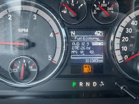 Used 2011 RAM 2500 Laramie w/ Protection Group image 13