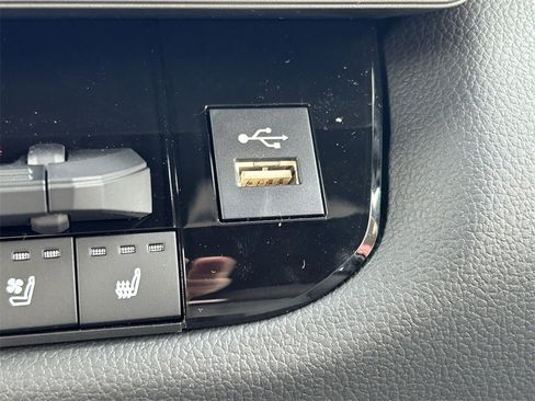 New 2026 Toyota Tundra Limited image 36