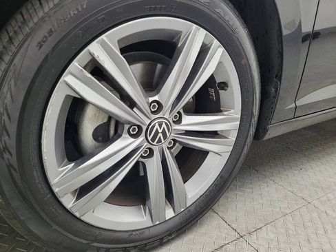 Used 2024 Volkswagen Jetta SE image 31