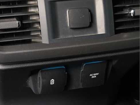 Used 2025 Ford F150 Tremor AWD/4WD image 10