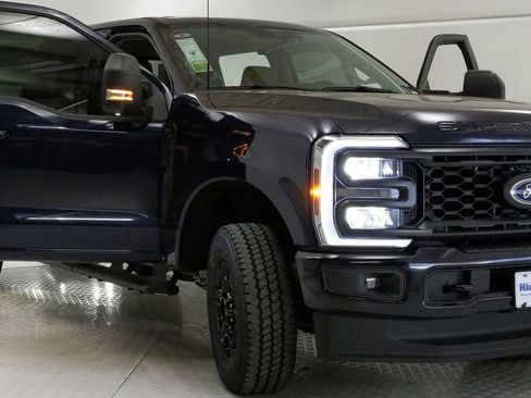 Used 2024 Ford F250 XLT w/ XLT Premium Package AWD/4WD image 9