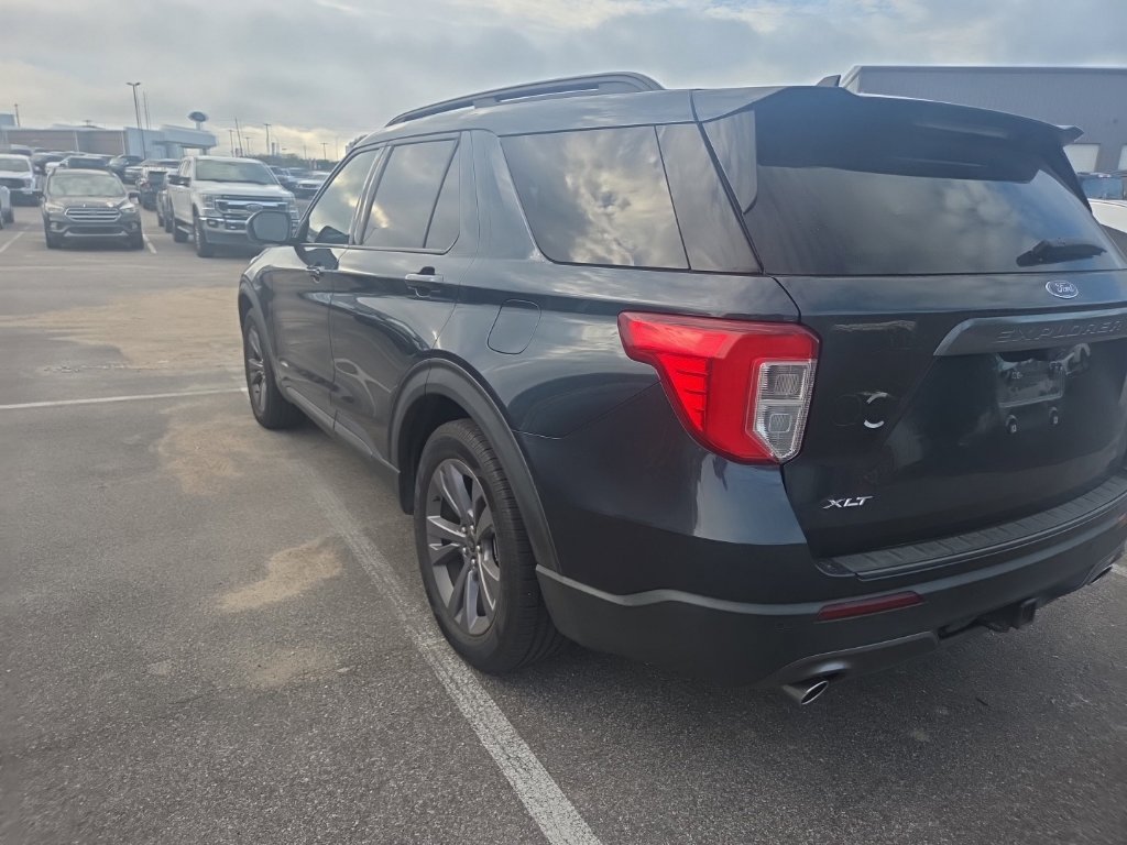 Used 2022 Ford Explorer XLT RWD image 7