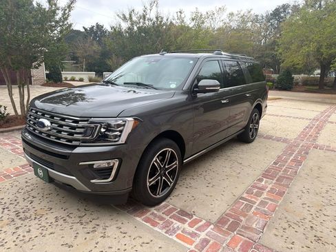 Used 2021 Ford Expedition Max Limited image 1