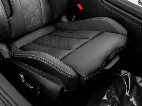 Used 2025 BMW M8 Competition image 34