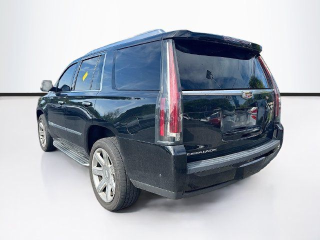 Used 2017 Cadillac Escalade Luxury AWD/4WD image 6