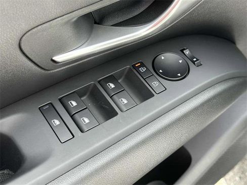 Certified 2025 Hyundai Tucson SEL image 19