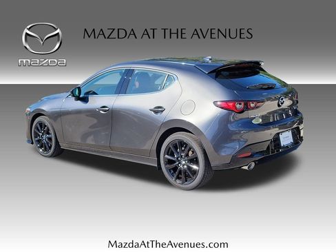 New 2026 MAZDA MAZDA3 Hatchback w/Premium Plus Pkg image 5