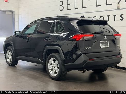 Used 2021 Toyota RAV4 XLE FWD image 6