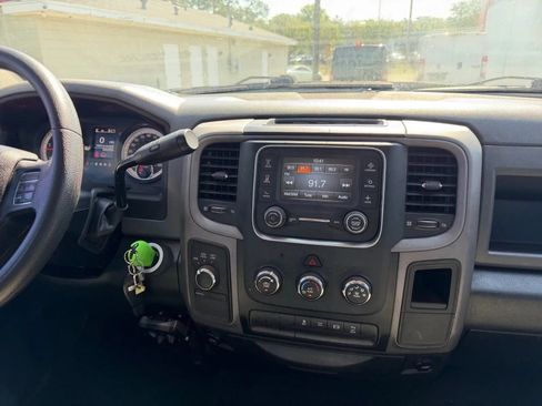Used 2016 RAM 2500 Tradesman w/ Chrome Appearance Group AWD/4WD image 10