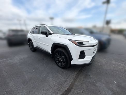 Used 2026 Toyota RAV4 XLE Premium w/ Weather Package AWD/4WD image 5