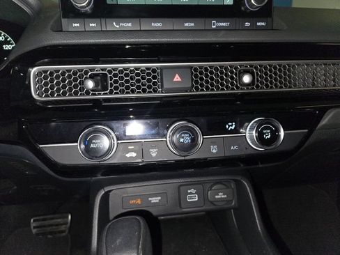Used 2023 Honda Civic Sport image 18