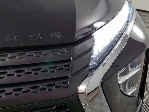 Used 2023 Mitsubishi Eclipse Cross LE AWD/4WD image 12