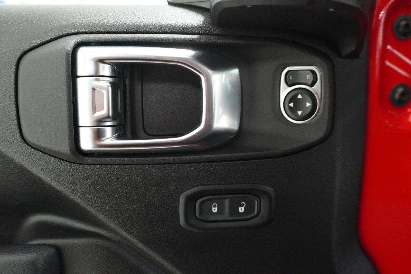 Used 2025 Jeep Wrangler Unlimited Sport AWD/4WD image 21