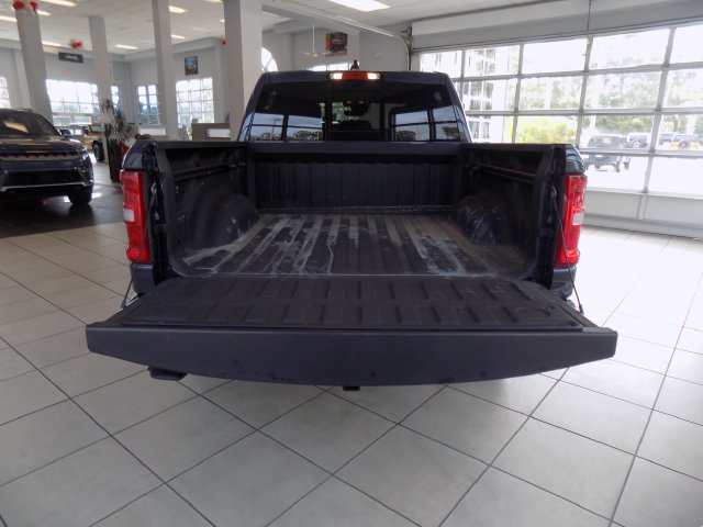 Used 2025 RAM 1500 Big Horn AWD/4WD image 8