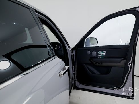 New 2026 Rolls-Royce Cullinan image 34