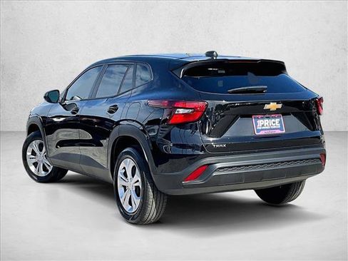 Certified 2026 Chevrolet Trax LS FWD image 13