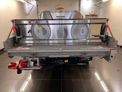 New 2026 Ford F550 4x4 Regular Cab Super Duty image 5