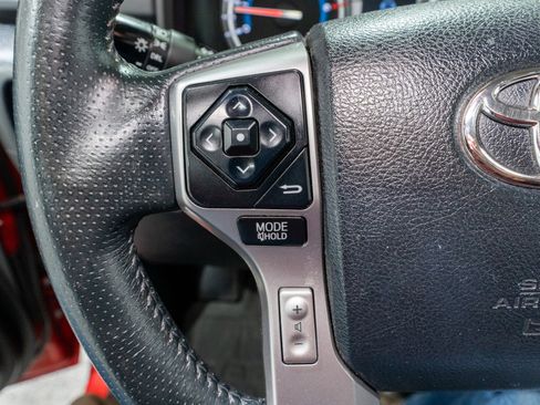 Used 2016 Toyota 4Runner SR5 image 25