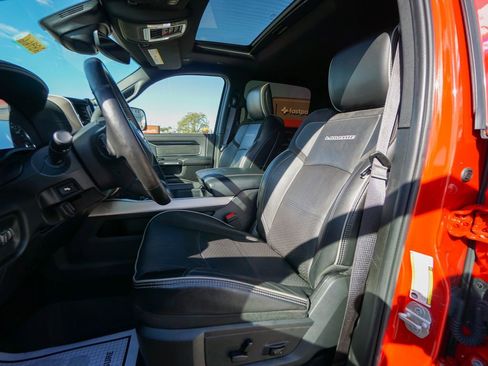 Used 2019 RAM 3500 Laramie image 15