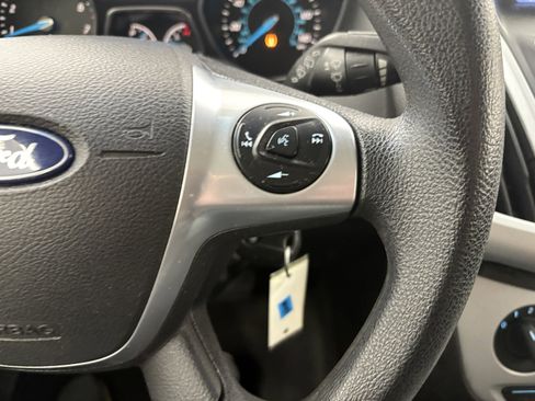 Used 2014 Ford Focus SE w/ SE Winter Package image 29