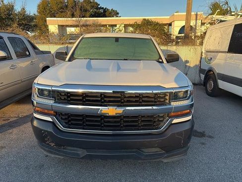 Used 2018 Chevrolet Silverado 1500 W/T image 2