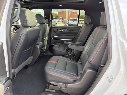 New 2026 Chevrolet Traverse RS w/ LPO, Floor Liner Package image 17