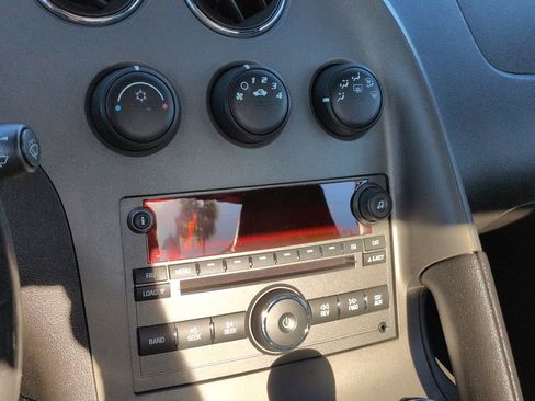 Used 2006 Pontiac Solstice 2DR CONV w/ Premium Package image 15