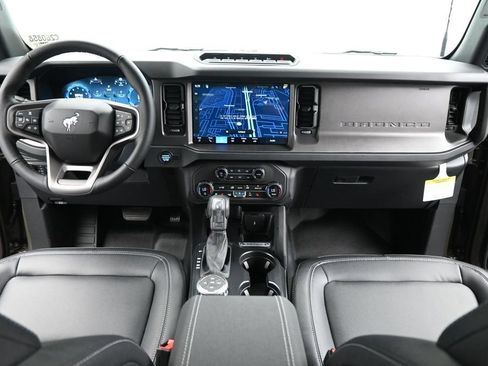New 2026 Ford Bronco Badlands AWD/4WD image 19