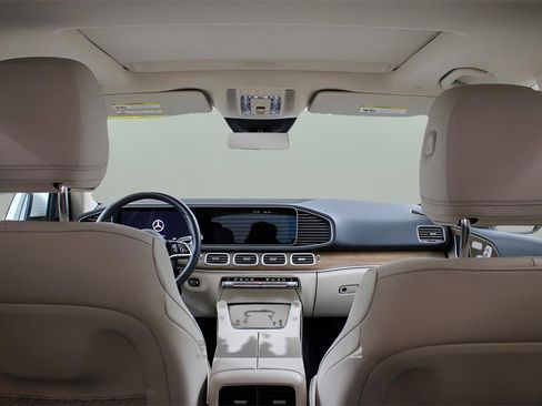 Used 2024 Mercedes-Benz GLE 350 4MATIC image 11