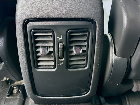 Used 2021 Dodge Durango GT AWD/4WD image 16